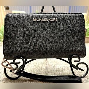 Michael Kors Wallet Wristlet